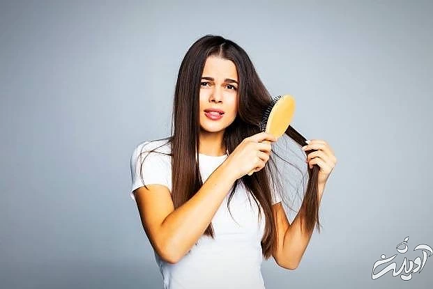 شانه زدن مو